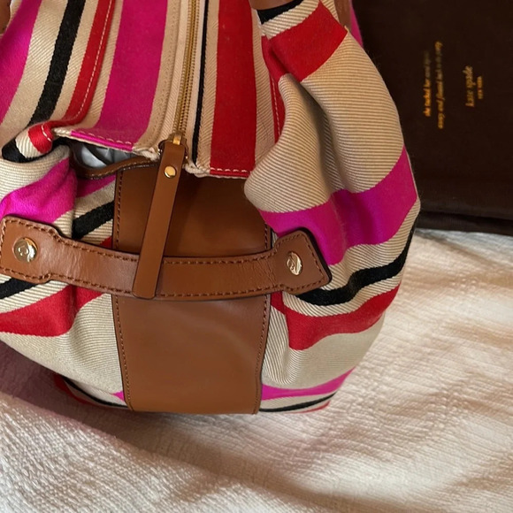 KATE SPADE - Stevie striped hobo bag ♠️🩷❤️NWT - Picture 9 of 13